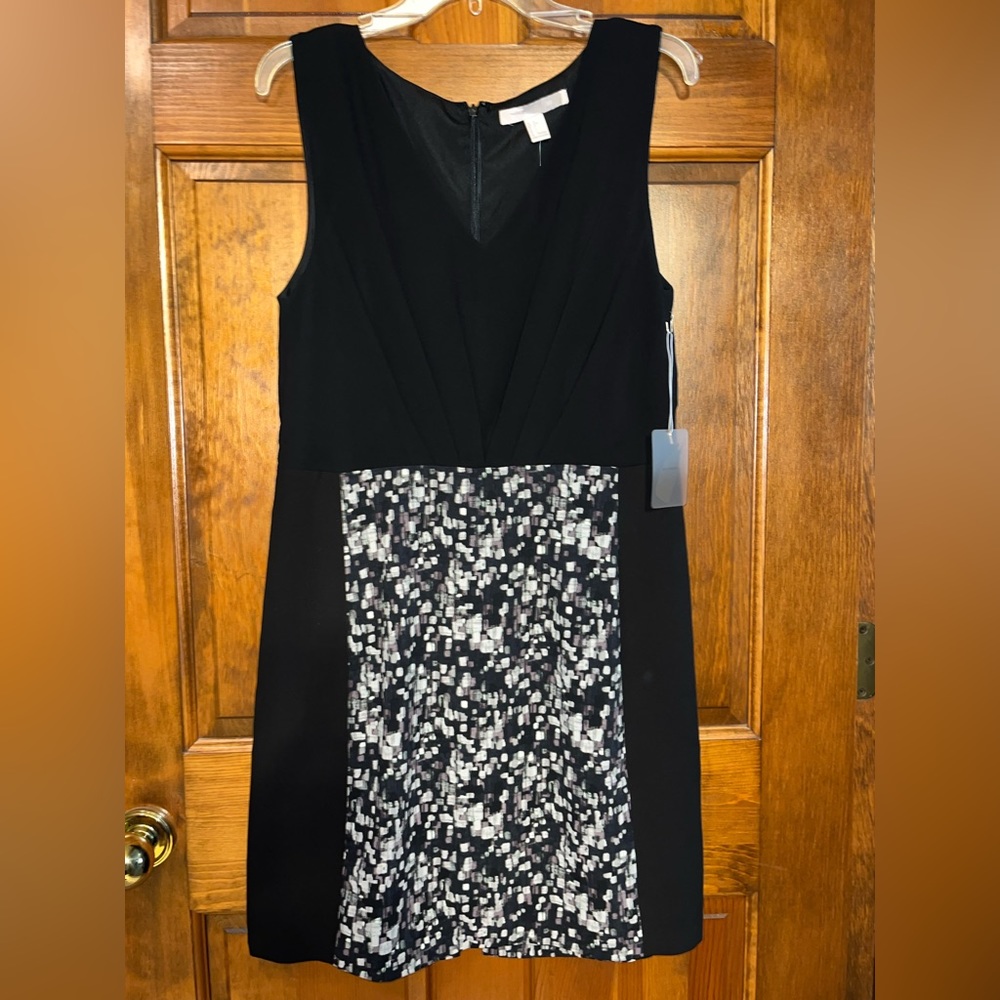 Forever 21 Women’s Black V Neck Midi Dress with Purple & Grey Design Size Large